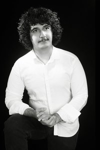 Erfan G. Holtz