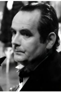 Tony Staveacre